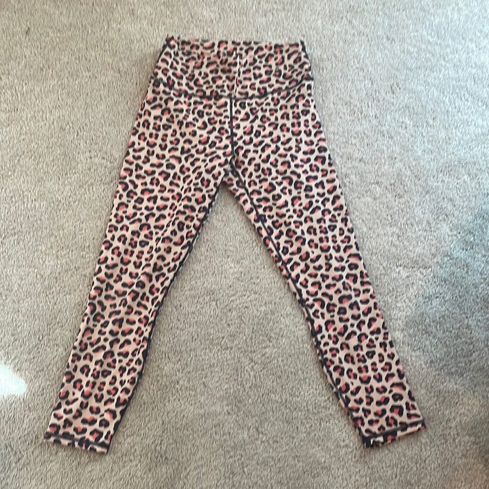 Women’s animal print Fabletics leggings